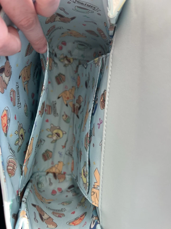 Pokemon кафе через плечо Loungefly Pikachu Baby синий сумочка новый никогда не б/у - Изображение 3 из 4