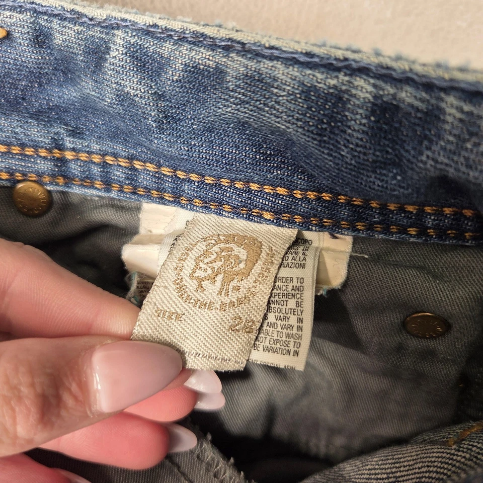 Jeans masculino Diesel Zathan 28x32 lavagem leve azul bootcut esmagado 008AR - Imagem 4 de 4