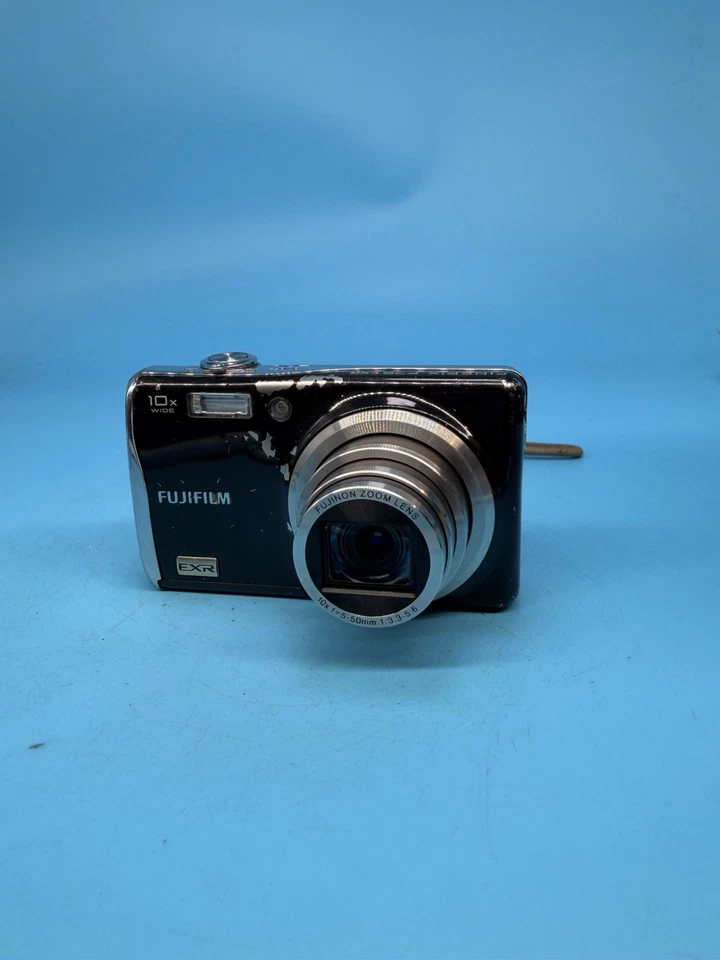Fujifilm FinePix F72 EXR 10.0MP Digital Camera With SD Card, Black - Tested, photo 2 of 5