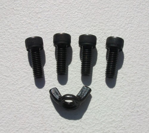 VN - VS 304 engine cover bolts for VQ VQ VP VR 5L HSV Clubsport SS Calais - Picture 3 of 7