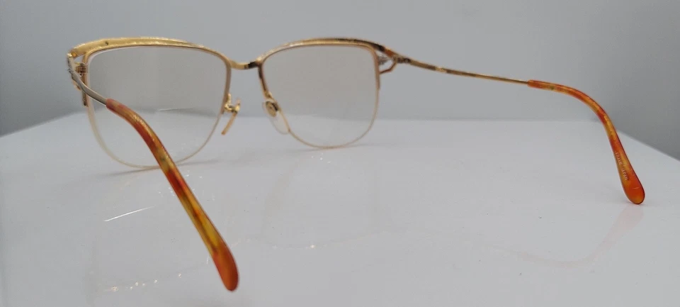 Gafas de sol vintage Tura 963 doradas ovaladas media borde de metal Japón SOLO MARCOS Foto 3 de 4