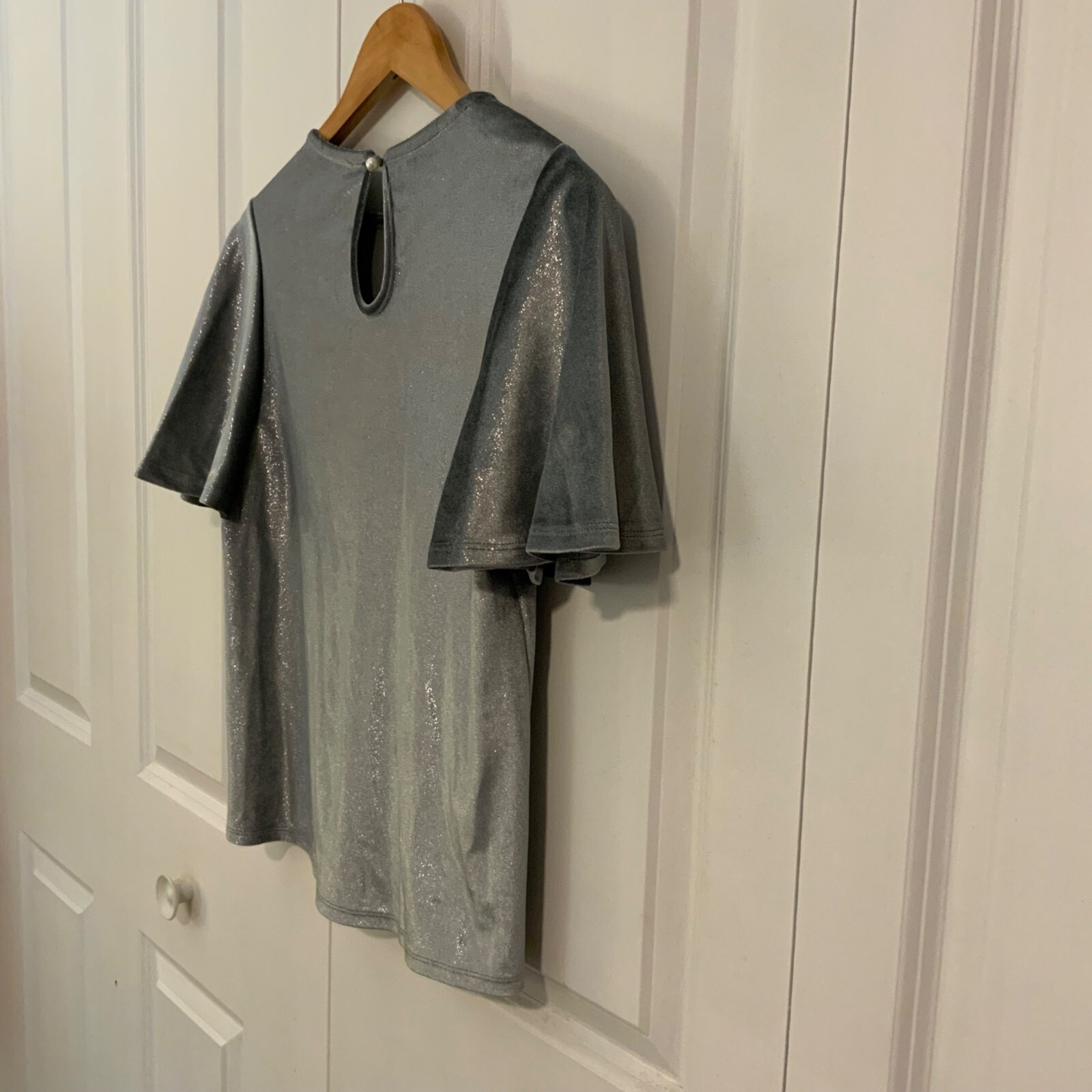 Primark Women's Silver Grey Metallic Velvet Short Flutter Sleeve Top Small image 9