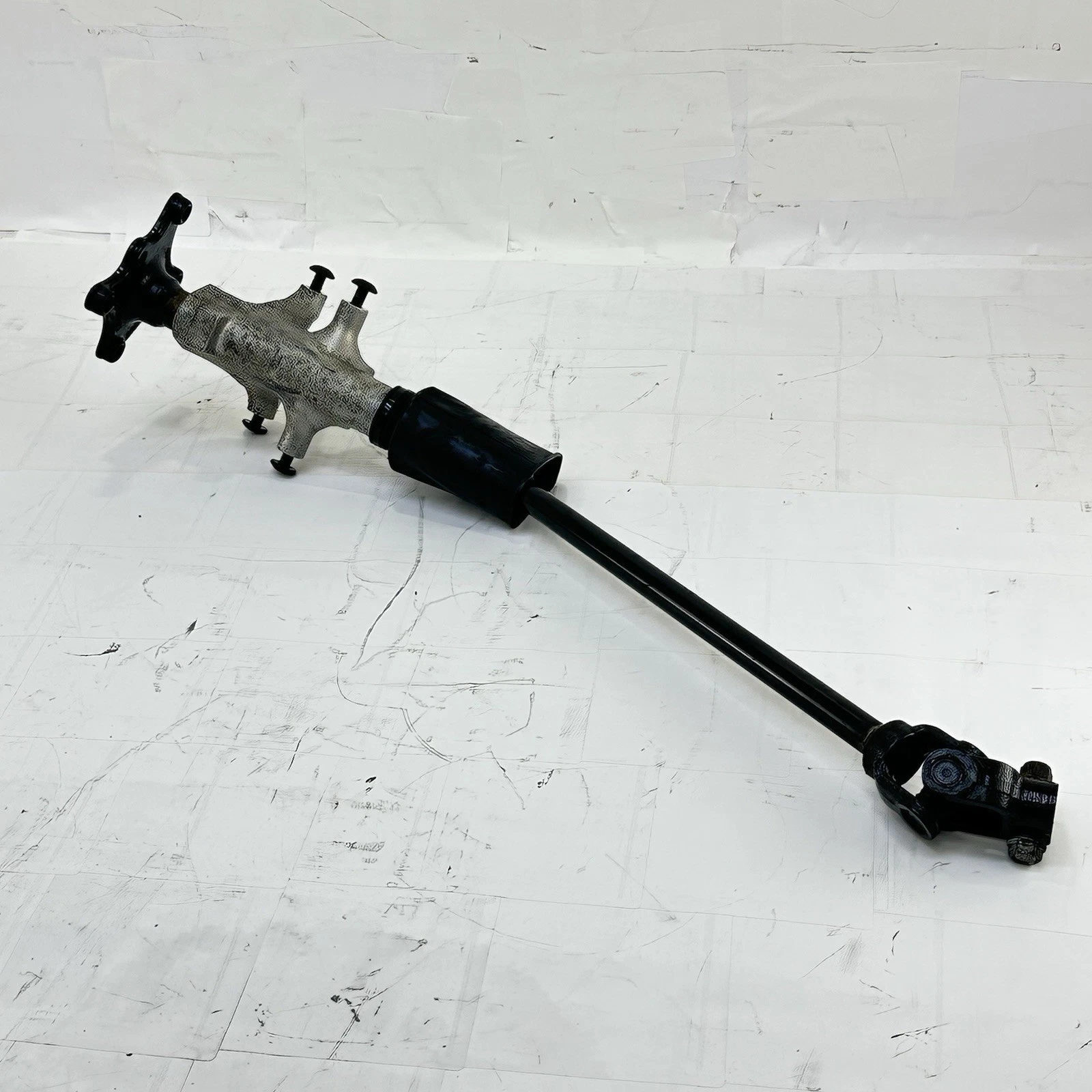 2012 CAN-AM Spyder RT-S SE5 Front Lenksäule Halter Welle Support