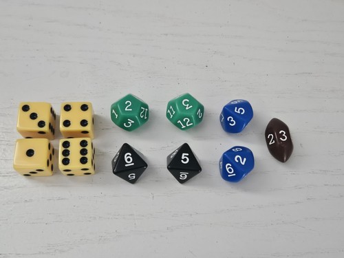 Milton Bradley Battle Ball Game Replacement Parts 11 Dice - Picture 1 of 4
