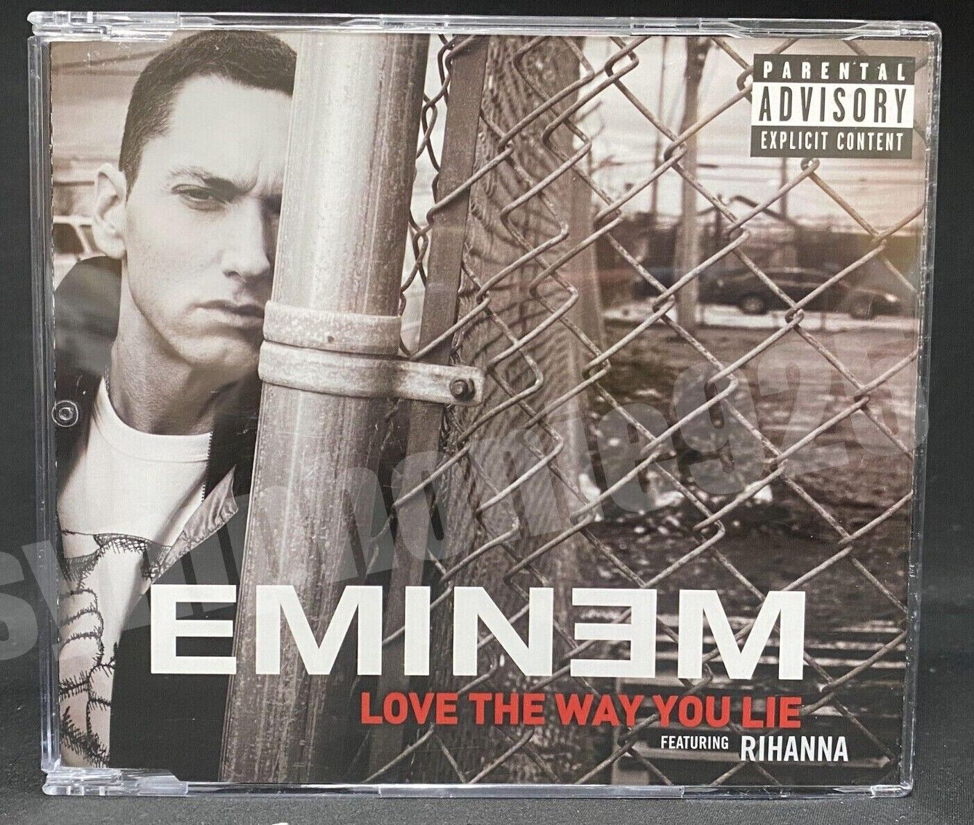 2010 Eminem Featuring Rihanna Love The Way You Lie EU 2 Tracks CD Single 