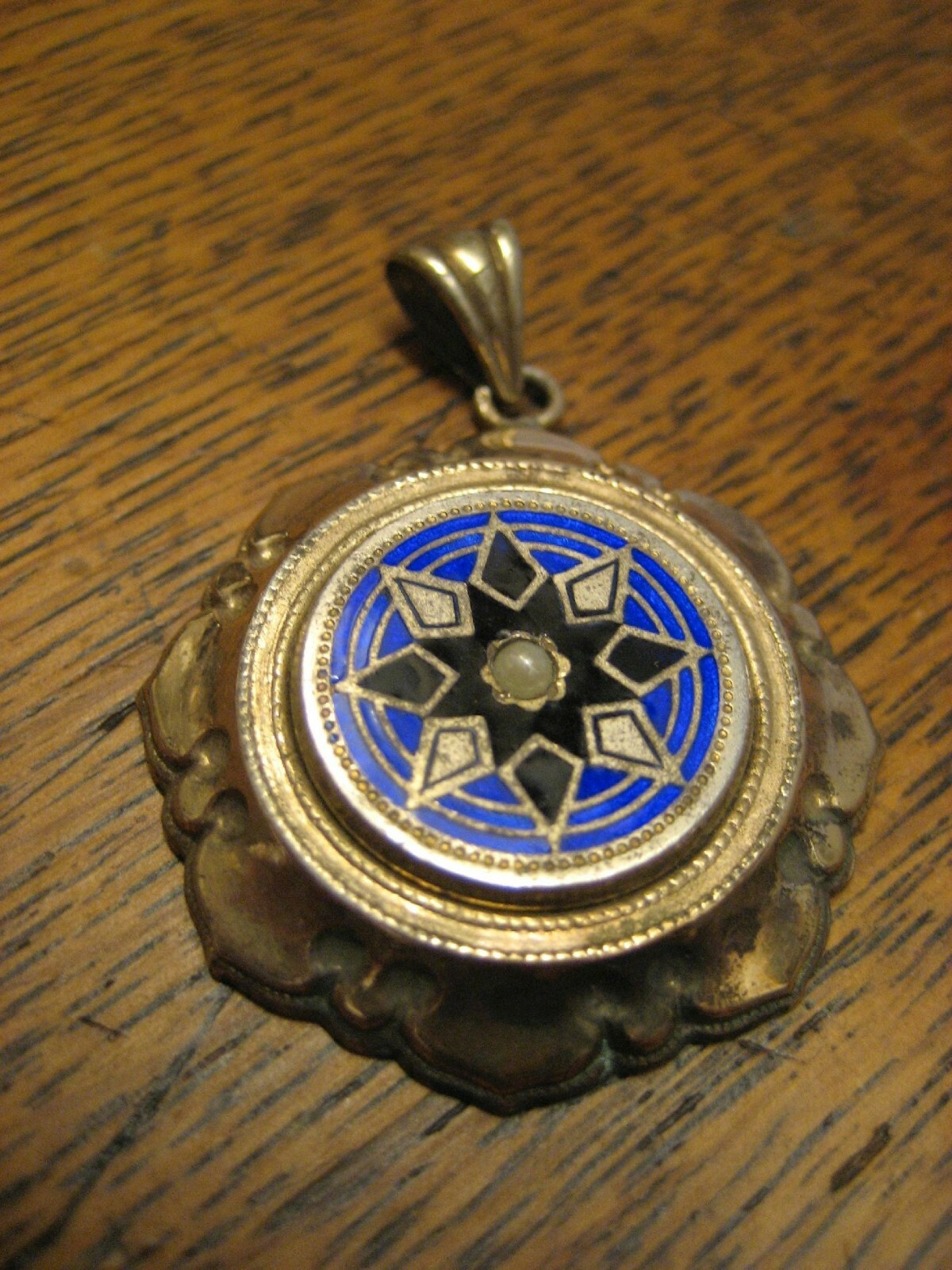 Picture 1 of 5