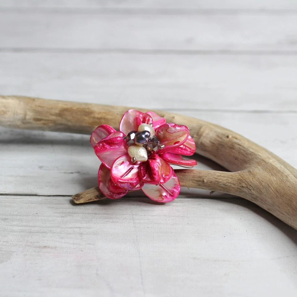 Handcrafted Women's Artisan Pink Luster Shell Ring Cultured Pearls Jewelry - Image 4 of 4