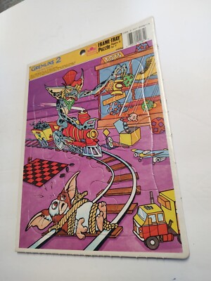 1990 Gremlins 2 New Batch Stripe & Gizmo Train Frame-Tray Puzzle 4084B Golden