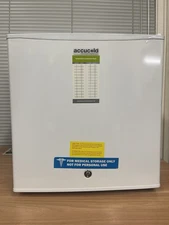 ACCUCOLD FS24L UNDERCOUNTER LOCKING MEDICAL FREEZER 115V