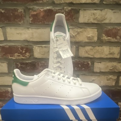 adidas Stan Smith Men s Low Top Leather Lace-Up Sneakers White/Green FX5502