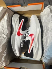NIKE REVOLUTION 7 RUNNING WHITE RED FIRE & BLACK SHOES SIZE 7.5 MEN NEW IN BOX $