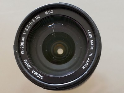 Sigma 18-200 mm F3.5-6.3 DC Zoom-Objektiv * Canon EF Anschluss * mit Mangel
