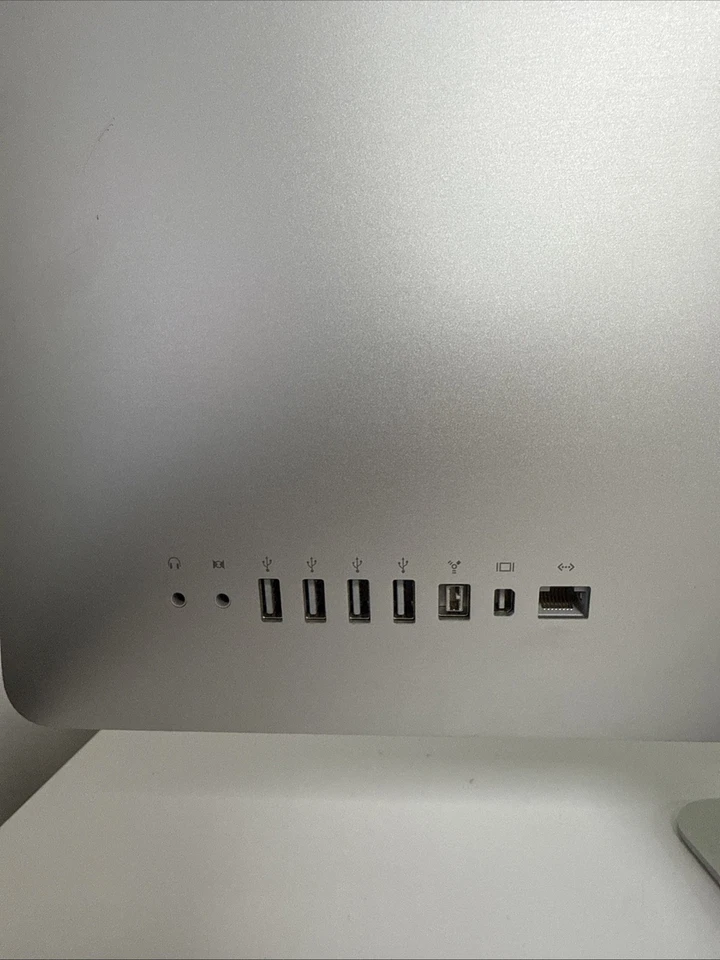 Apple iMac A1312 27 Inch Display Intel Core Desktop- Working- Hard Drive Removed - Image 3 of 4