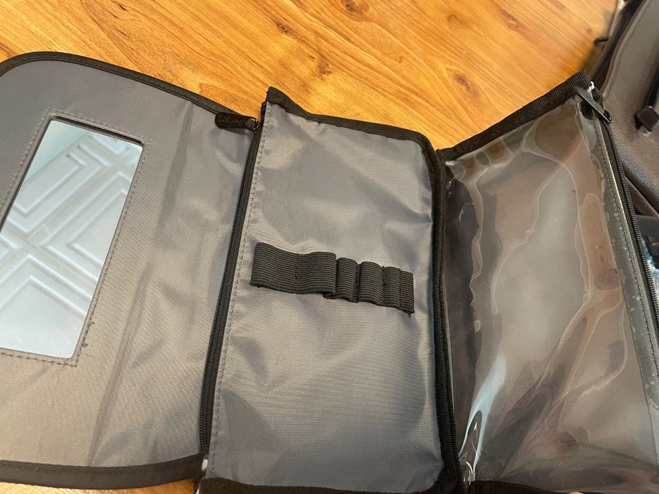 New black chevron Thirty One Canvas Tri Fold Make-up Bag mirror Travel mini tote - Image 3 of 4