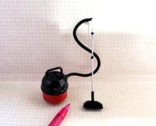 Miniature IM Red and Black Resin Shop-Vac: DOLLHOUSE Workshop 1:12