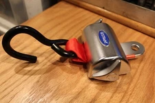 ONE NEW Q'STRAINT QRT-1 Retractable Wheelchair Restraint With Hook Q7-5200-R