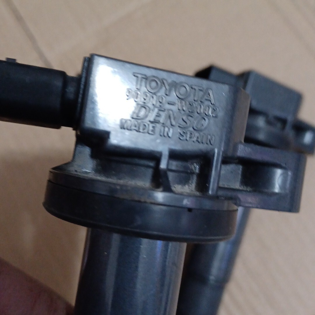 Genuine Toyota iq and aygo mk2 Ignition Coil Pack 90919W2002 . 3 for £