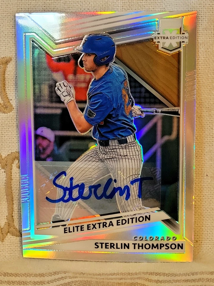 Sterlin Thompson, Rockies, 2022 Elite Extra Edition Optic Holo Auto #'d/25🇬 - Image 2 of 3