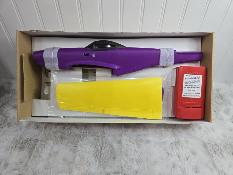 Cox Sky Cruisers Viper Mustang -Rare Rechargeable Electric Flying Plane Open Box - Image 2 of 4