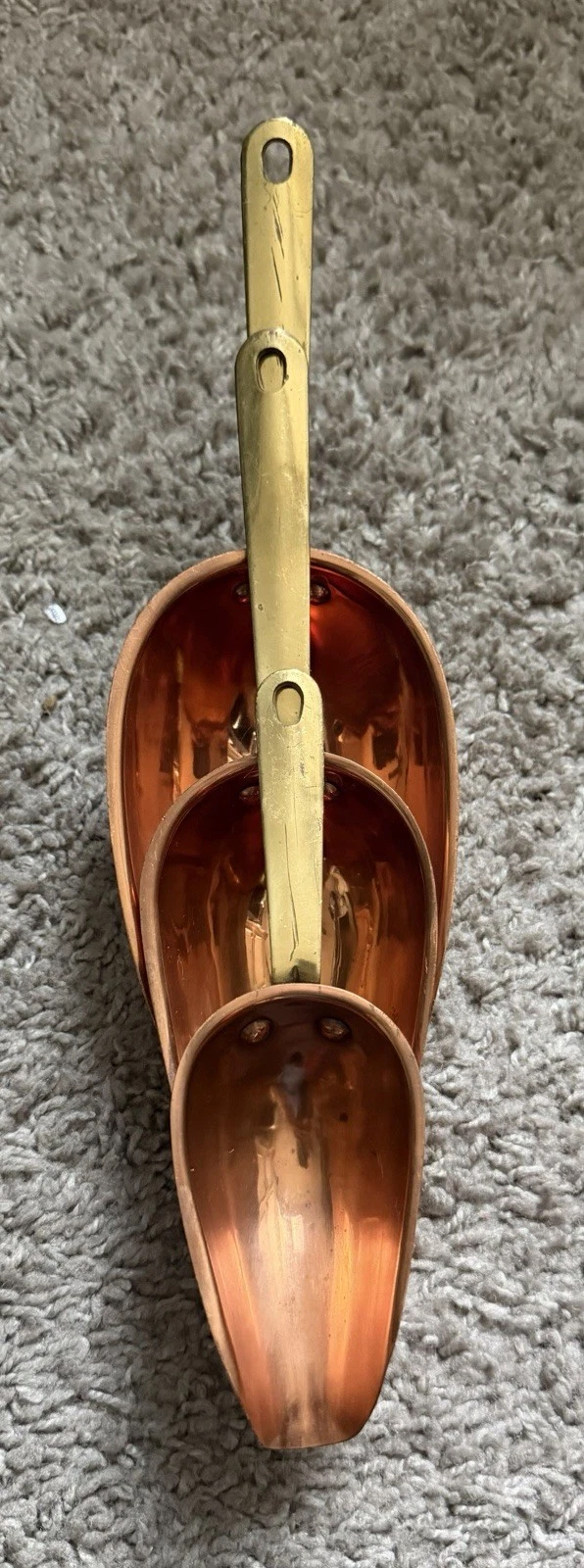 Vintage Copper Scoop Nesting Measuring Cups Farmhouse Decor Gold Handles 7,3,2oz