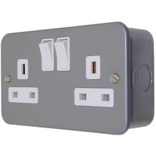 Metal Clad Double Socket Double Pole Heavy Duty 13A for Garage Shed Workshop
