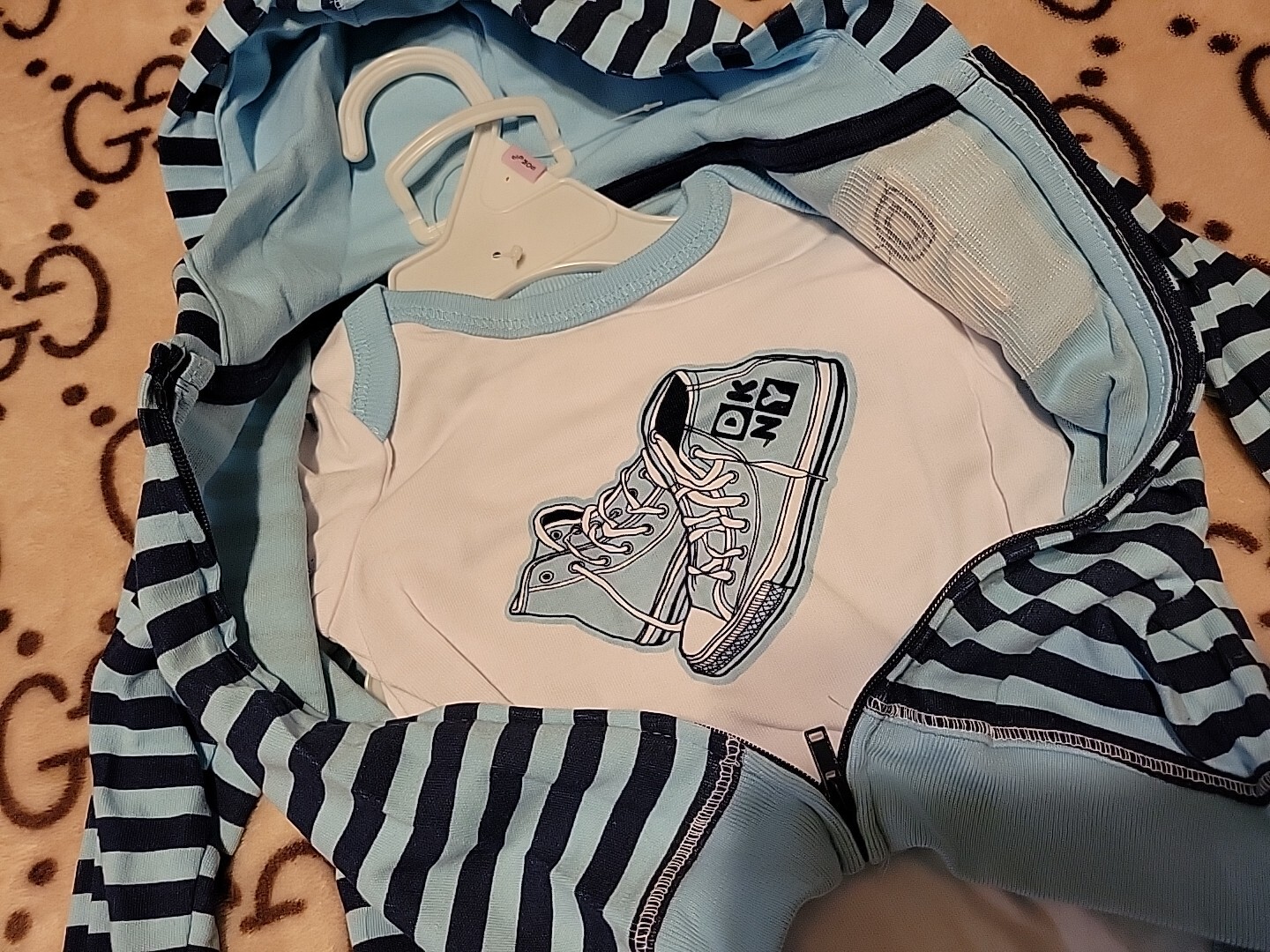 Dkny Baby 6-9 Month 3 Piece Set Boys Blue Stripes image 8