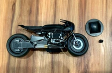 MCFARLANE Batcycle - The Batman DC Multiverse Comics Vehicle 1:10 Dark Knight To