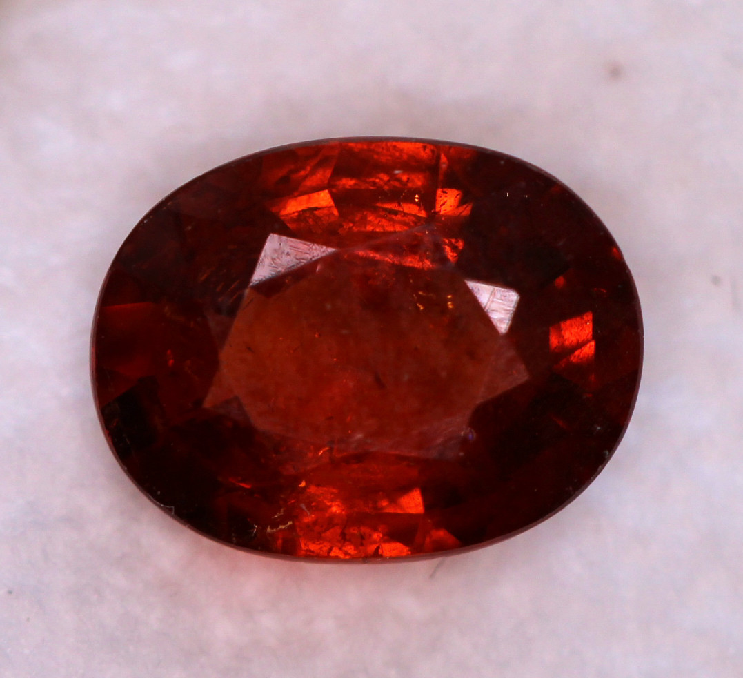 Grenat Spessartite Mandarin de Namibie 1,28 ct - Pierre Fine d'Exception pour Haute Joaillerie