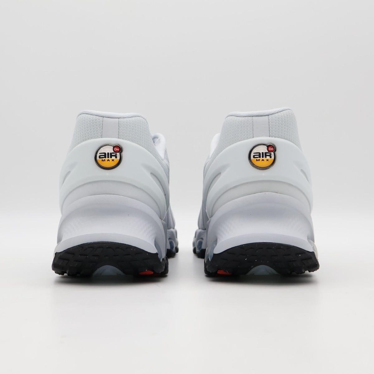 FQ7860-010 Nike Air Max DN8 White Black (Men