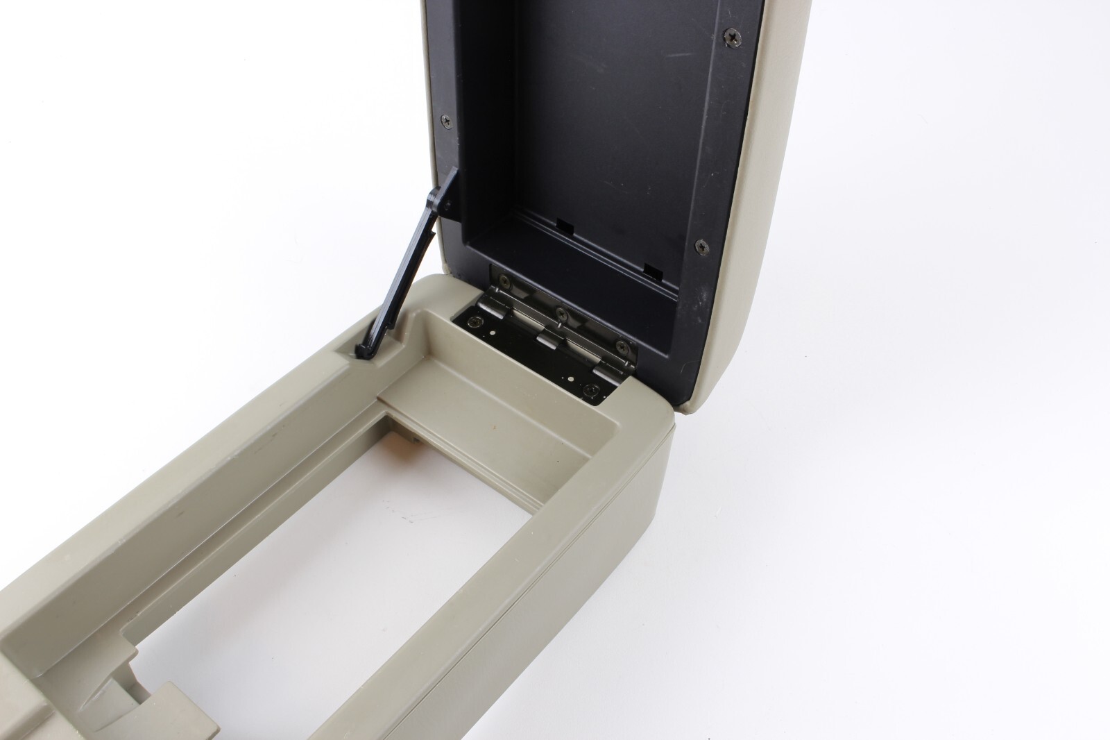 19962000 Nissan Pathfinder Center Console Lid Armrest Assembly TAN