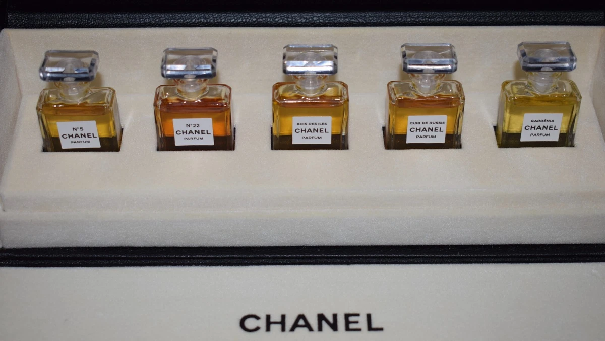 Vintage Chanel Box Set Mini Perfume Bottles No.5 22 Cuir De Russie Bois Des  Iles