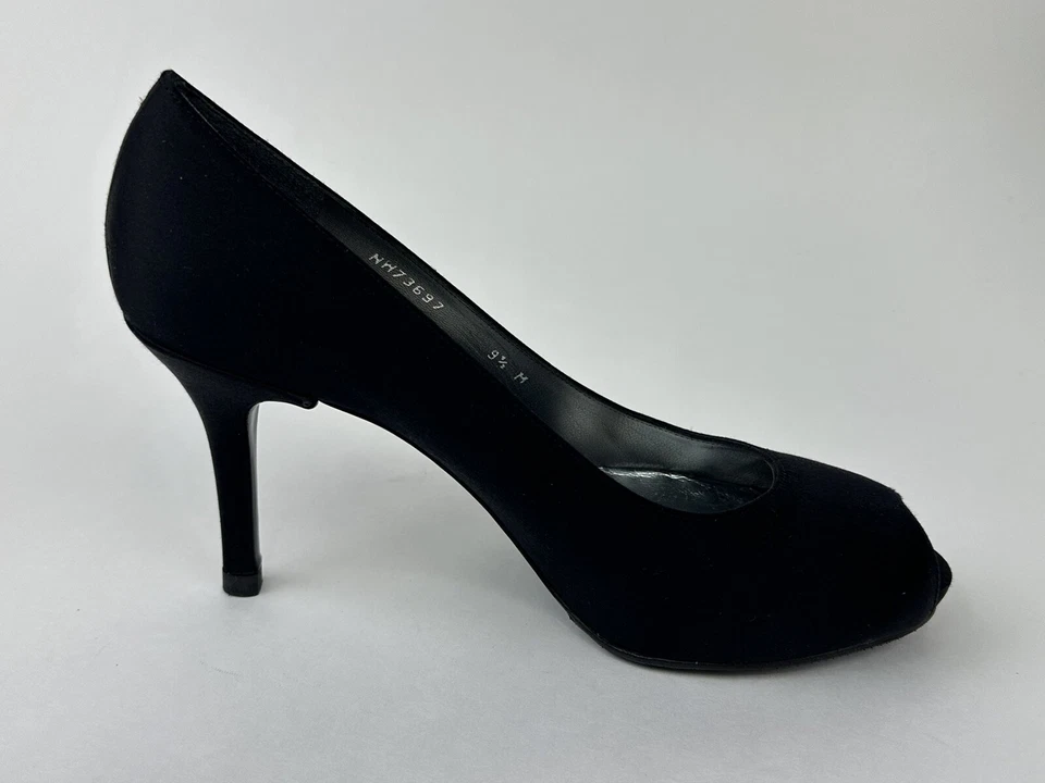 Zapatos de tacón de aguja de tela de diseñador Stuart Weitzman 9,5 M negros 4" punta abierta NUEVO Foto 4 de 4