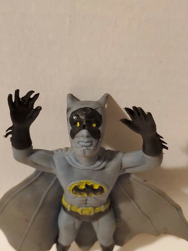 2 Vtg Batman 1973 AZRAK HAMWAY AHI PARACHUTIST & Weirdie Wigglies Action Jiggler - Picture 8 of 12