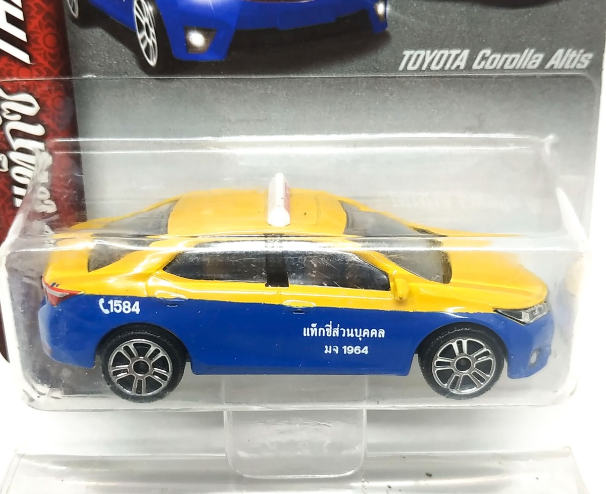 Majorette Toyota Corolla Altis Thai Taxi Yellow / Dark Blue 1:61