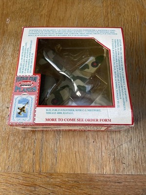 Model Power Briefmarke Spitfire MK II Nr 5335-1 1/100 Die-Cast Metallmodell