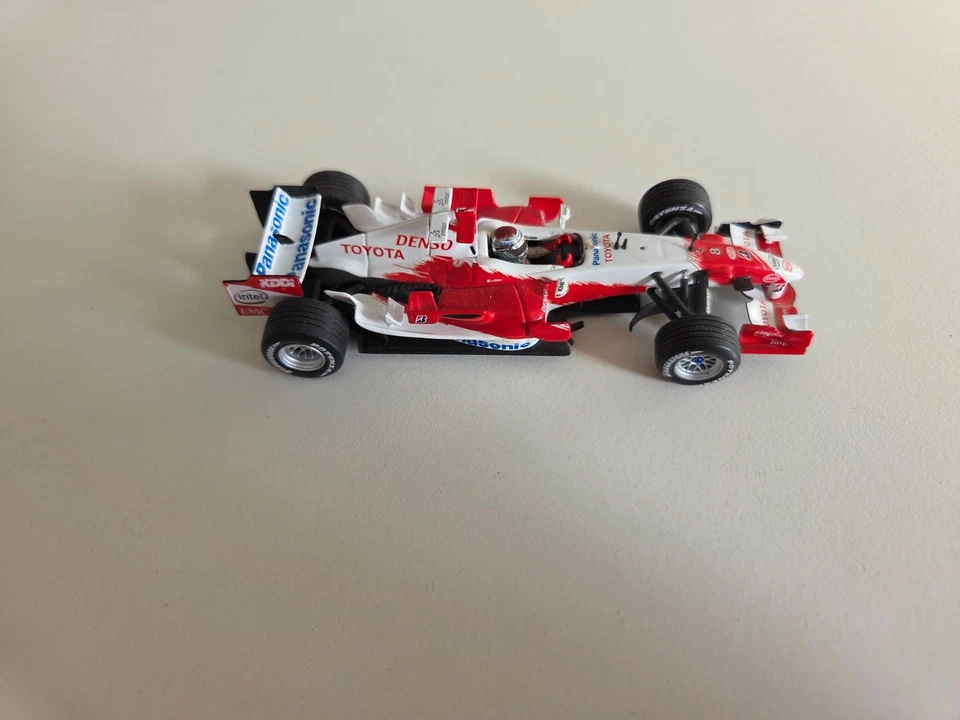 Minichamps 1/43 Toyota F1 TF106 J. Trulli - 2006 - per ricambi/ricambi - Immagine 3 di 4