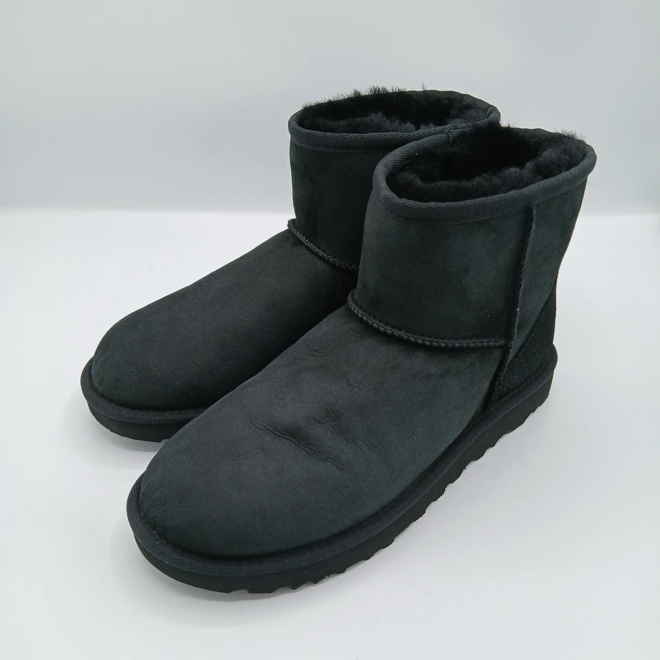 UGG Classic Mini, foto 3 di 5
