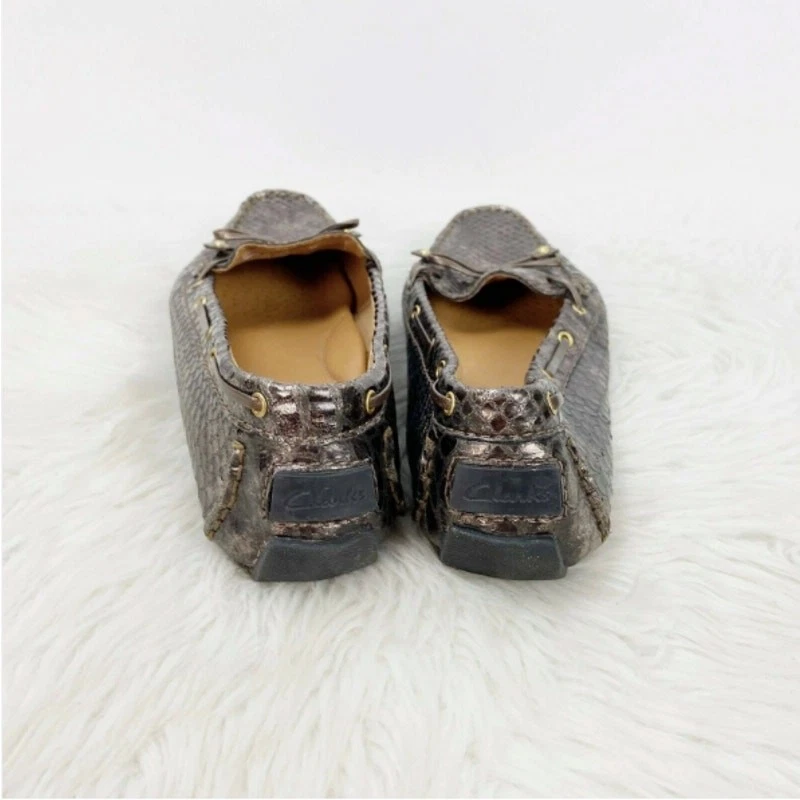 Mocasín para mujer Clarks Artisan Dunbar Cruiser de cuero bronce talla 9 Foto 4 de 4