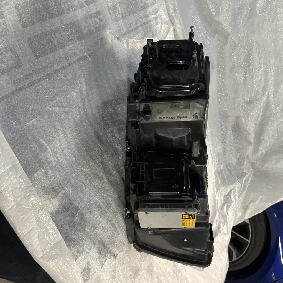 2008-2012 Audi A6 Right Head Light - Image 4 of 4