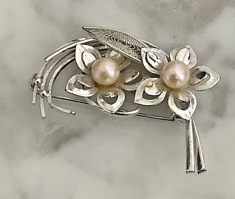 Good costume hotsell jewellery