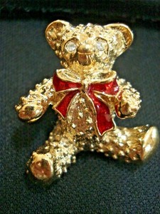 Authentic AVON Gold-Plated Teddy Bear Red Enamel Bow & Rhinestone Eyes tack pin