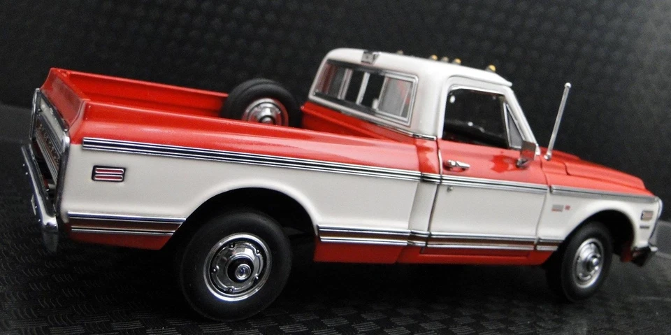 Chevrolet 1:24 Chevy camioneta camioneta camioneta coche personalizado 18 carrusel rojo 55 57 1955 1957 Foto 2 de 4