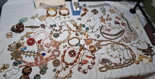 Vtg High End 112Pc Rhinestone Jewelry Signed Brooch Earring Necklace Bracelet 10