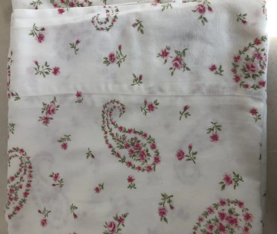 De Colección Laura Ashley Queen Sábana Superior Franela Cepillada Rosa Crema Floral Paisley Foto 4 de 4