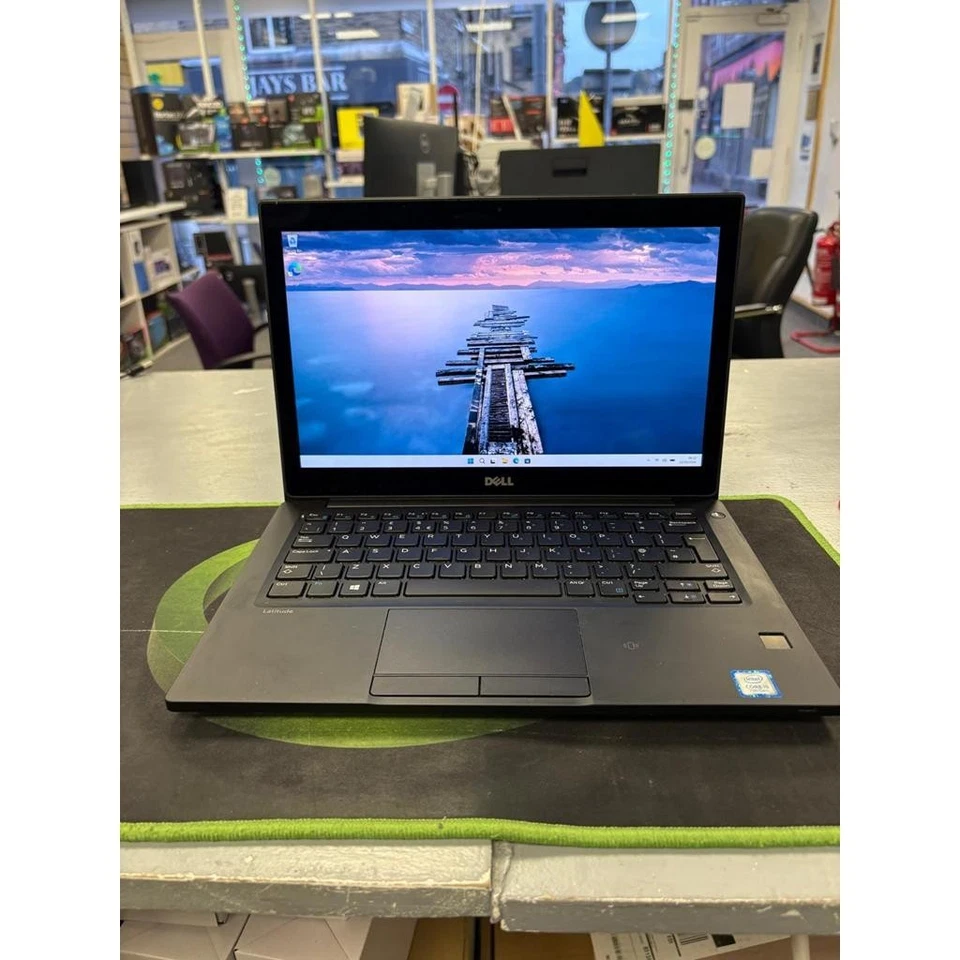 Dell Latitude 7280 · i5-7300U · 8GB · 250GB, photo 1 of 5