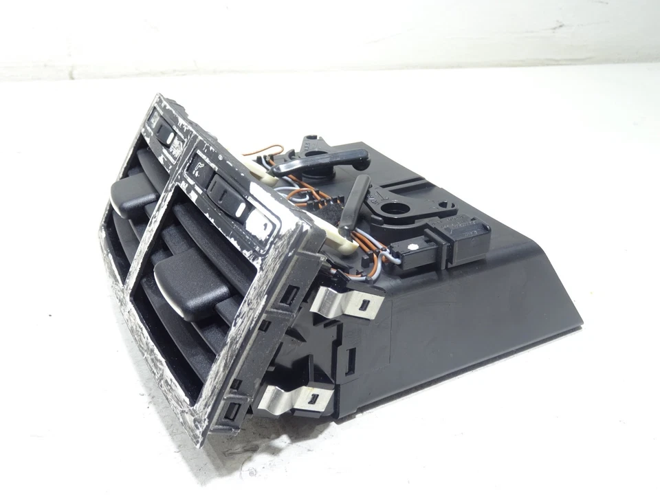 Решетка вентиляционная задняя Volkswagen Touareg I 2006 7L6819203C - Изображение 3 из 4