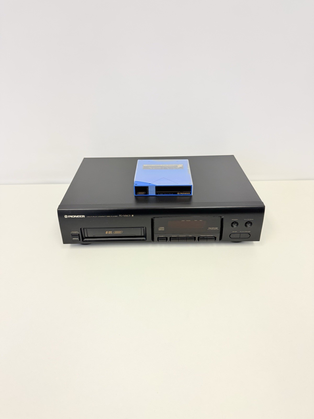 6-disc Changer With Magazine Tested No Remote