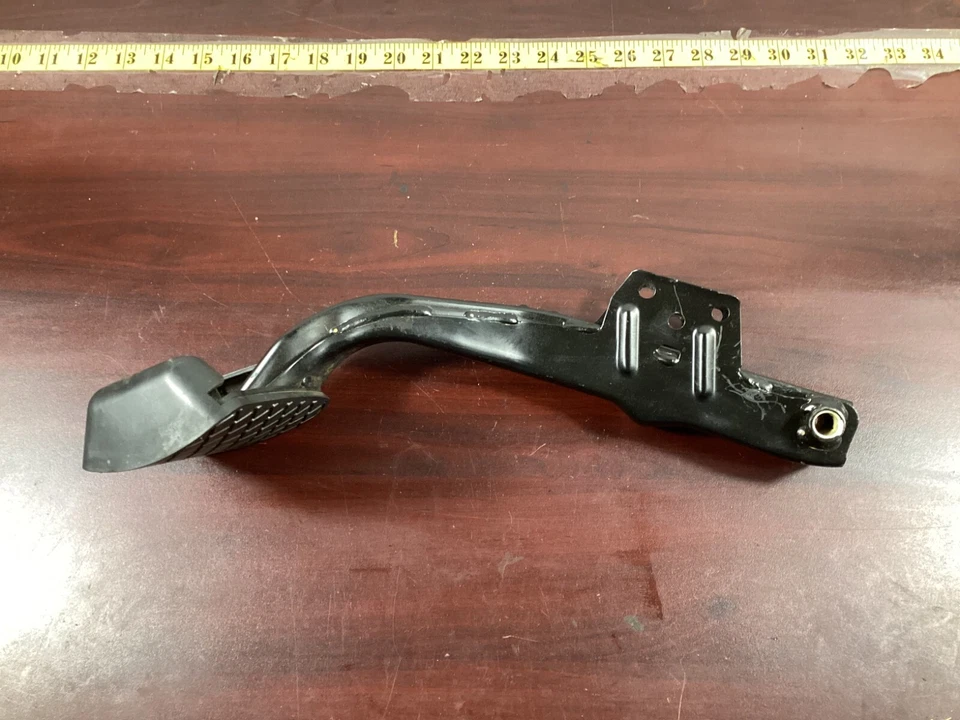 Pedal desacelerador de frenos Audi A4 A5 2012-2018 4H1723140A OEM. Foto 3 de 4