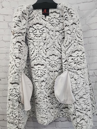 Adrienne Landau Women's Reversible Faux Fur Button Trench Coat Size L - Picture 7 of 11