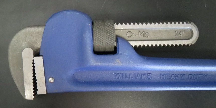 Llave de tubo de hierro fundido JH Williams 13528 24" con escala Foto 2 de 3